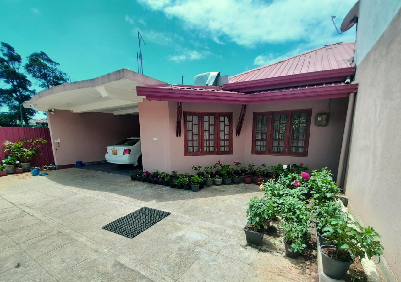 Thuvaraga Inn ヌワラ・エリヤ エクステリア 写真
